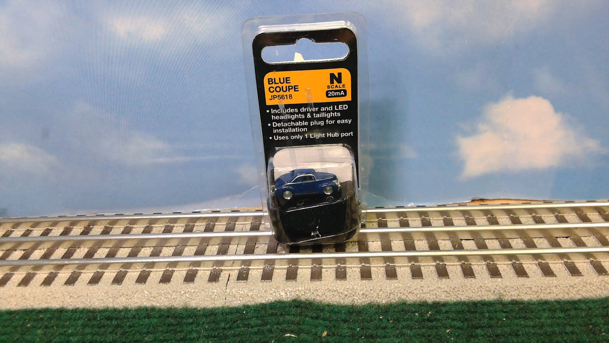 WOODLAND SCEICS N-SCALE JUST PLUG VEHICLES JP5618 BLUE COUPE