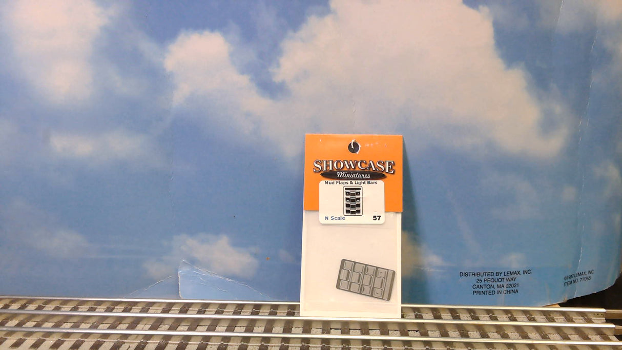 SHOWCASE MINIATURES MUD FLAPS & LIGHT BARS N-SCALE 57