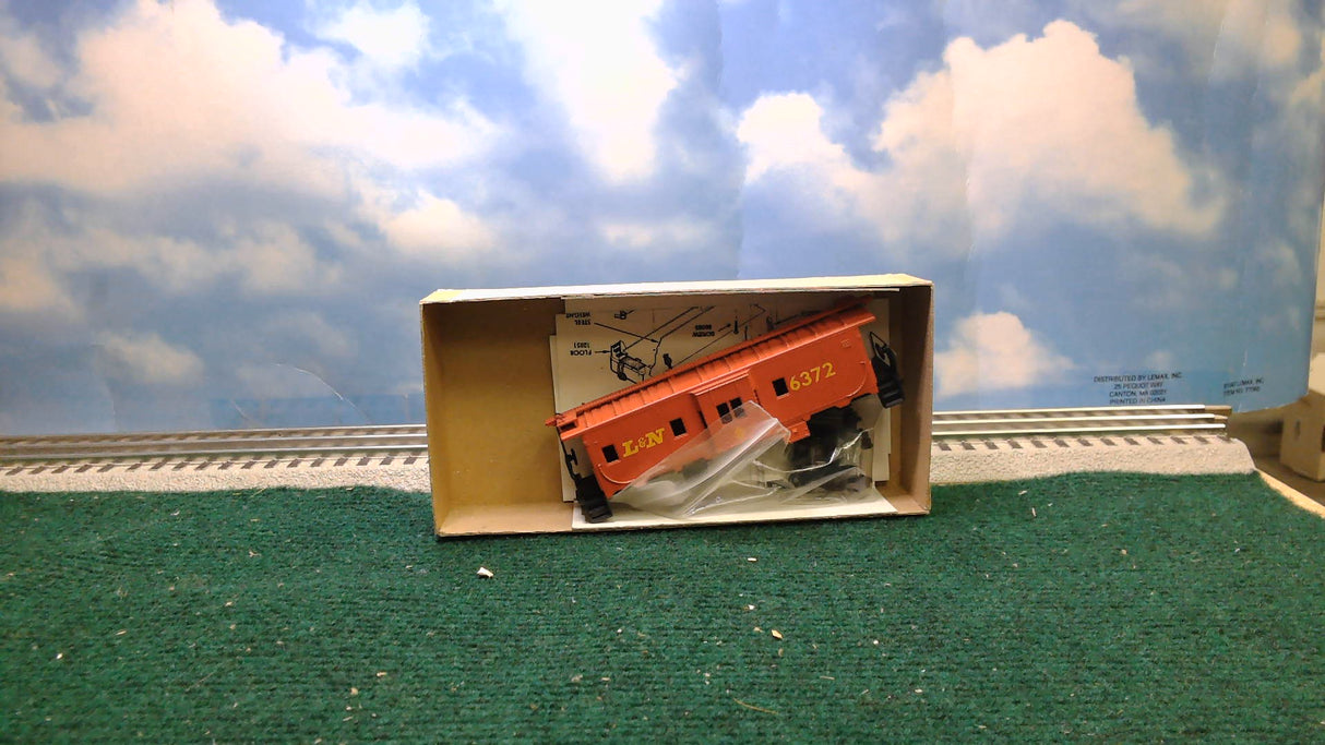 TRAIN ATHEARN IN MINIATURE HO SCALE BAY WINDOW CABOOSE L&N #1171