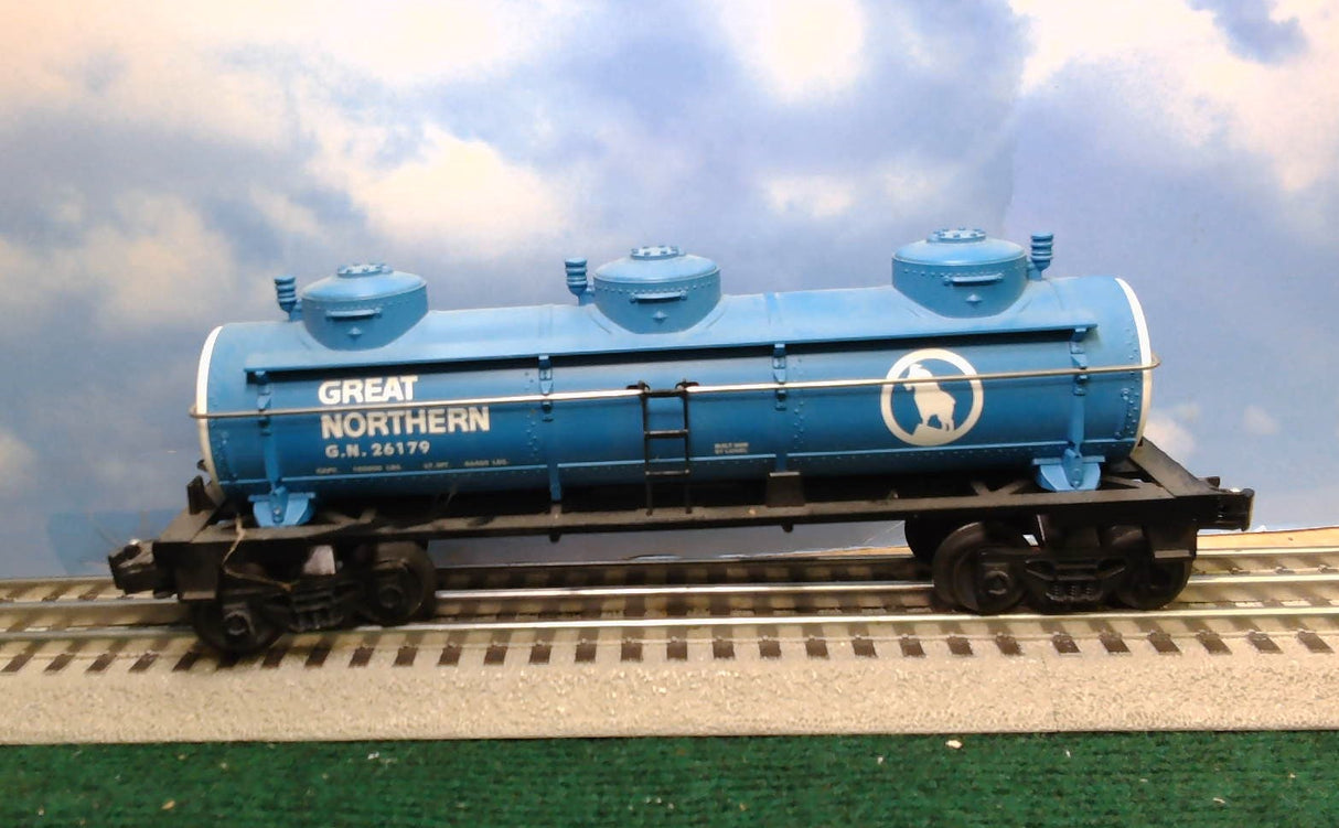 Lionel 6-26179 GN Three Dome Tank Car