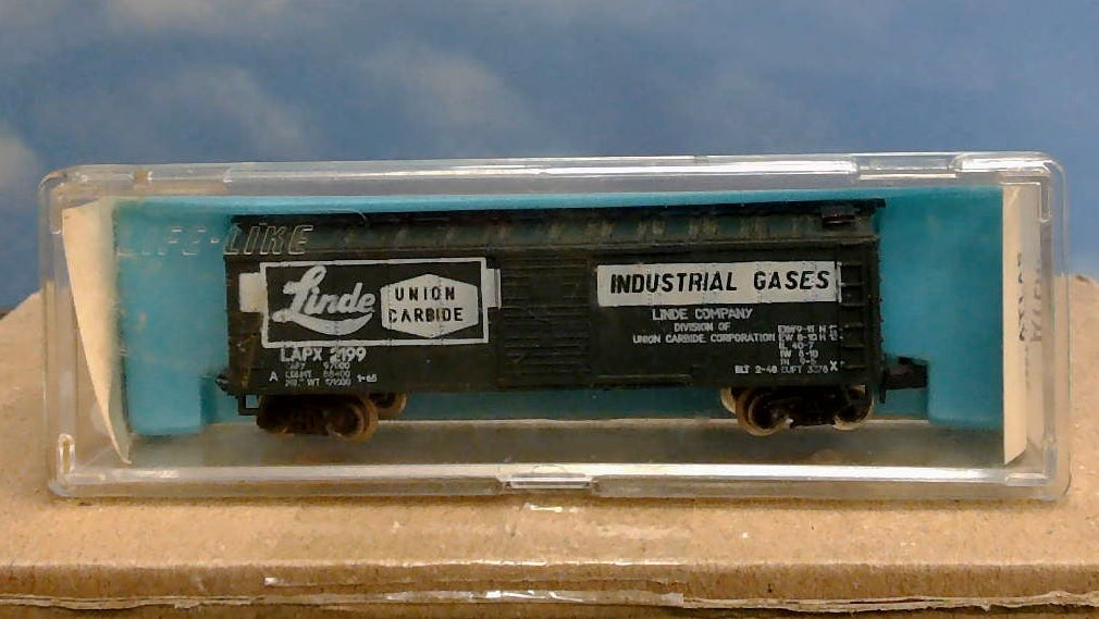 ATLAS 2387 LINDE STEEL BOX CAR