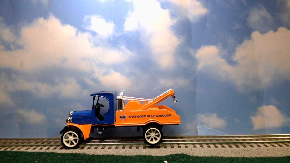 ERTL DIE-CAST #B107 GULF 1925 KENWORTH WRECKER BANK