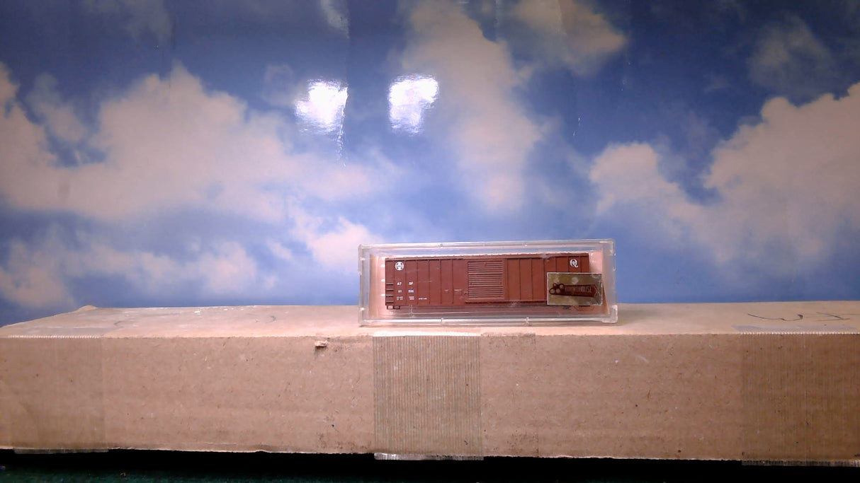 ROUNDHOUSE TRAINS 8844 SANTA FE BOXCAR KIT N-SCALE