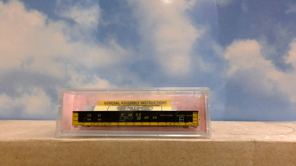 ROUNDHOUSE TRAINS 8850 CSXT N-SCALE GONDOLA