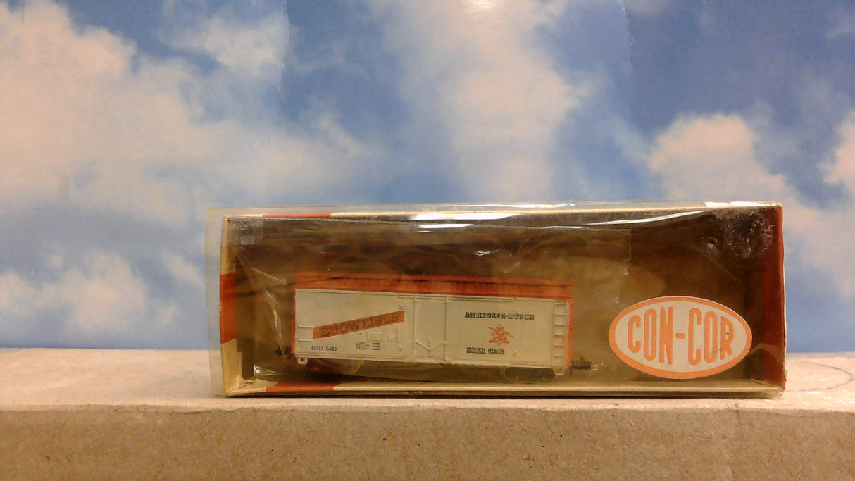 CON-COR N-SCALE STEEL REEFER CAR 1051 BUDWEISER