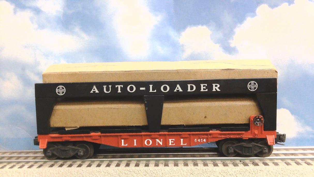 Lionel #6414 Auto Loader with Four Cars in Original Cardboard