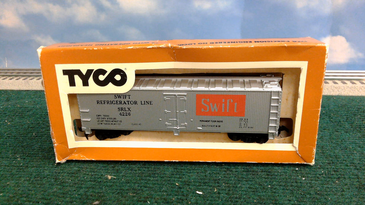 Tyco 329A HO Swift 40' Reefer Car