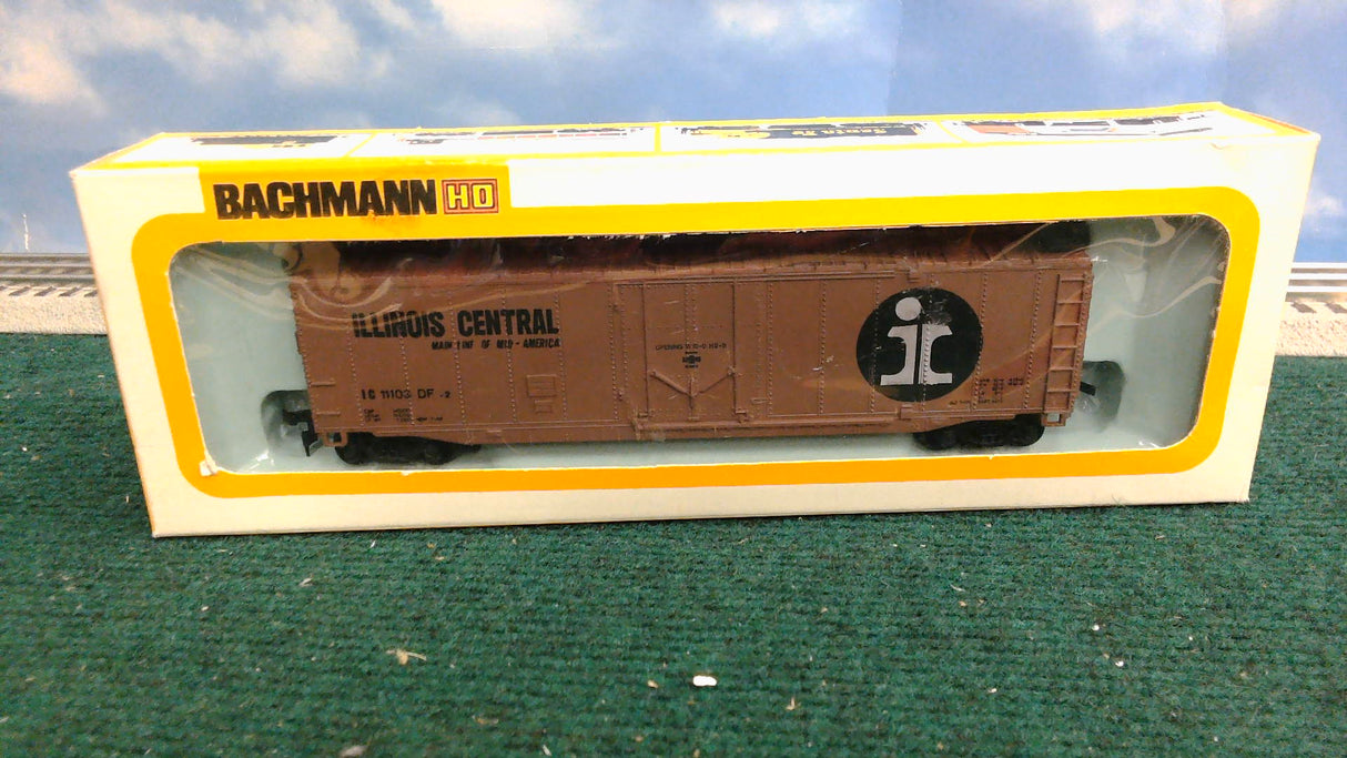 Bachmann 1144 HO Illinois Central 51' Plug Box Car