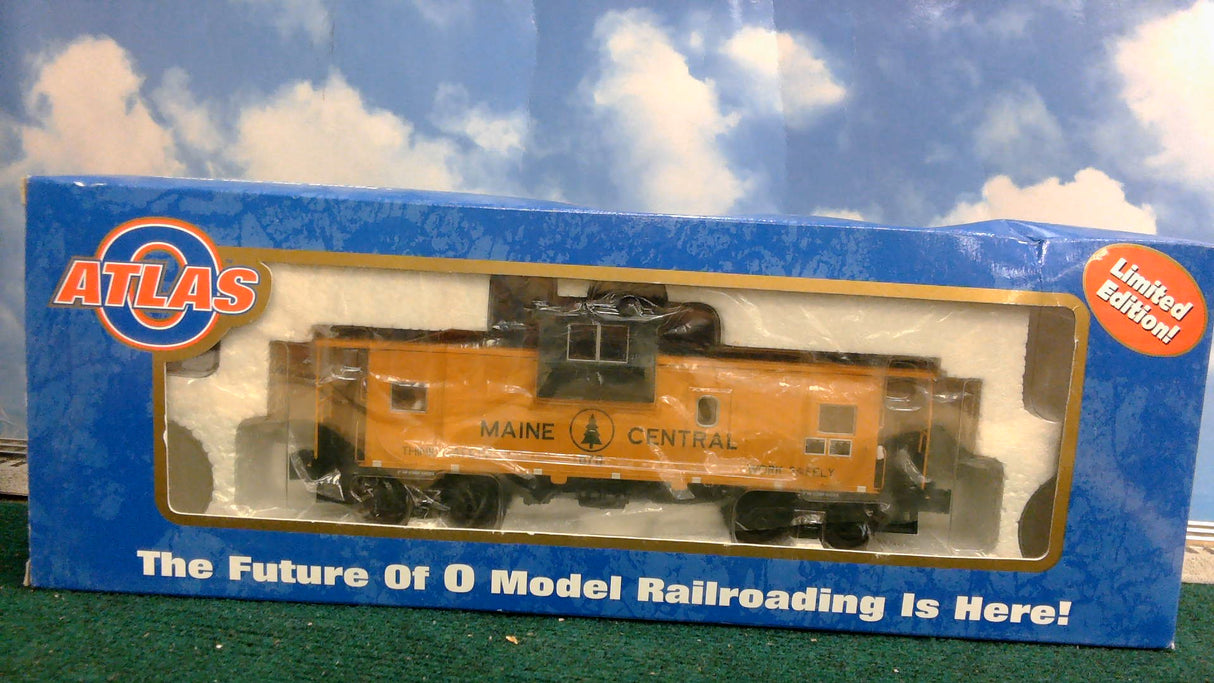Atlas 6611 Maine Central Extended Vision Caboose
