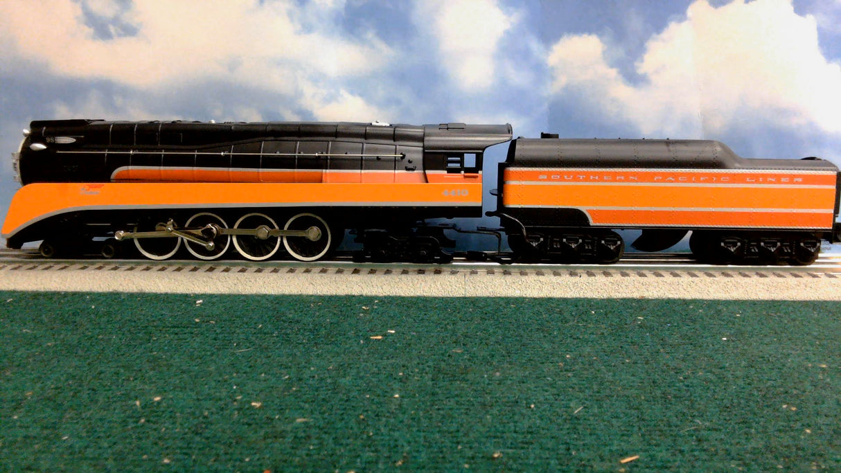 Lionel 6-18007 O Gauge SP Daylight 4-8-4 Steam Locomotive & Tender #4410