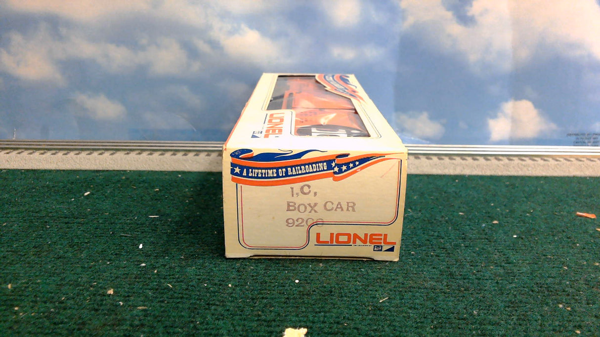 LIONEL 9200 ILLINOIS CENTRAL BOX CAR