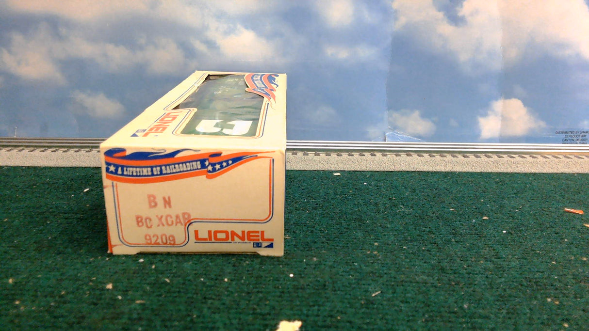 LIONEL 9209 BURLINGTON NORTHERN BOX CAR