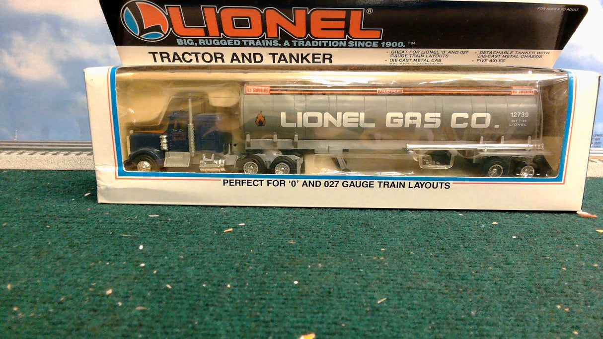 LIONEL 6-12739 TRACTOR AND TANKER