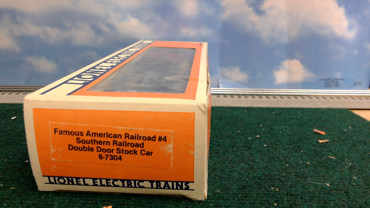 Lionel 6-7304 Famous American Railroad #4 Southern Railroad Double Door Stock Car