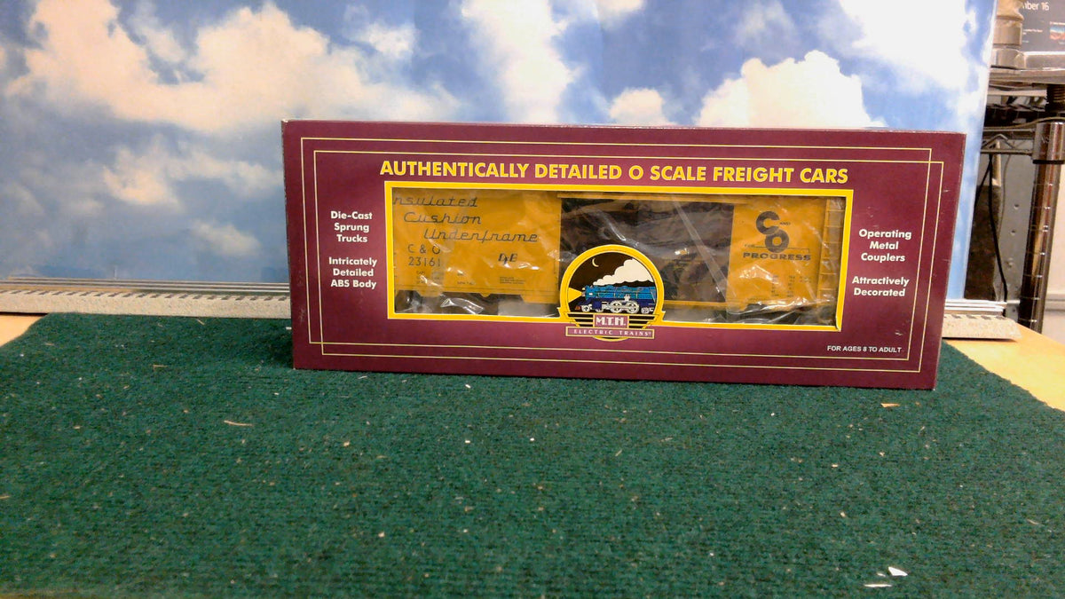 MTH 20-94014 CHESAPEAKE & OHIO REEFER CAR