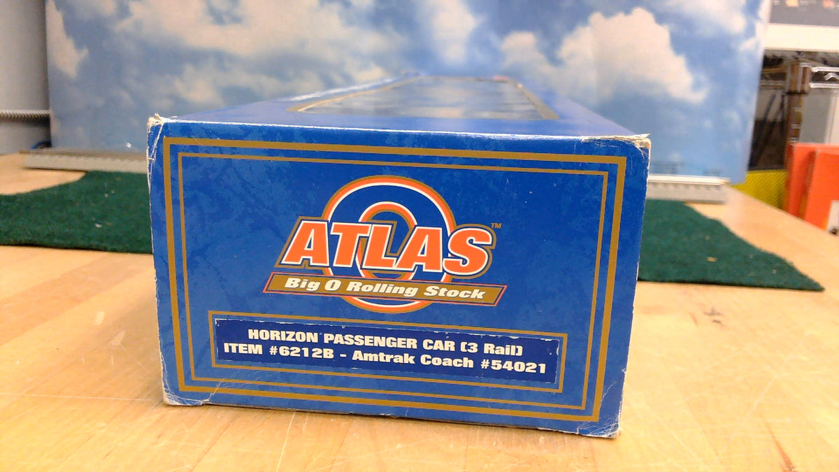 ATLAS #54021 HORIZON PASSENGER CAR (3 RAIL) AMTRAK COACH