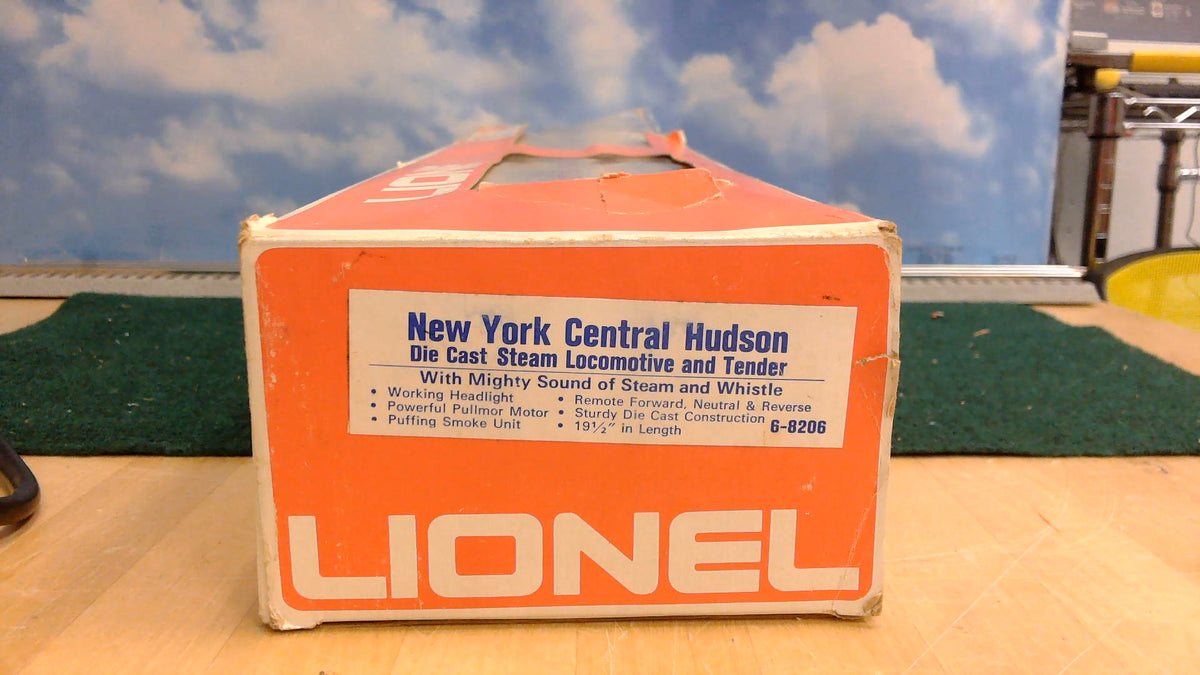 LIONEL 6-8206 NEW YORK CENTRAL HUDSON DIE-CAST STEAM LOCOMOTIVE AND TENDER