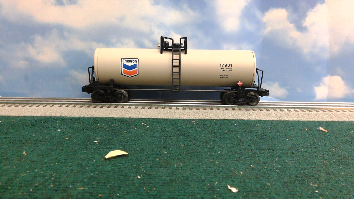 LIONEL 6-17901 CHEVRON UNI-BODY TANK CAR