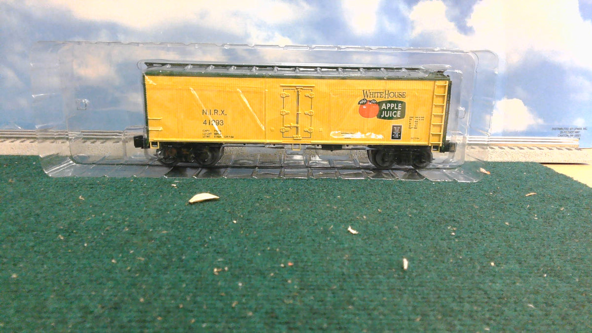 WEAVER U3118 WOOD SIDE REFRIGERATOR CAR WHITEHOUSE APPLE JUICE