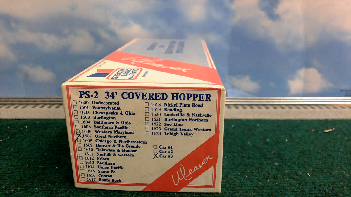 Weaver PS2-34' Covered Hopper 1607 Great Northern