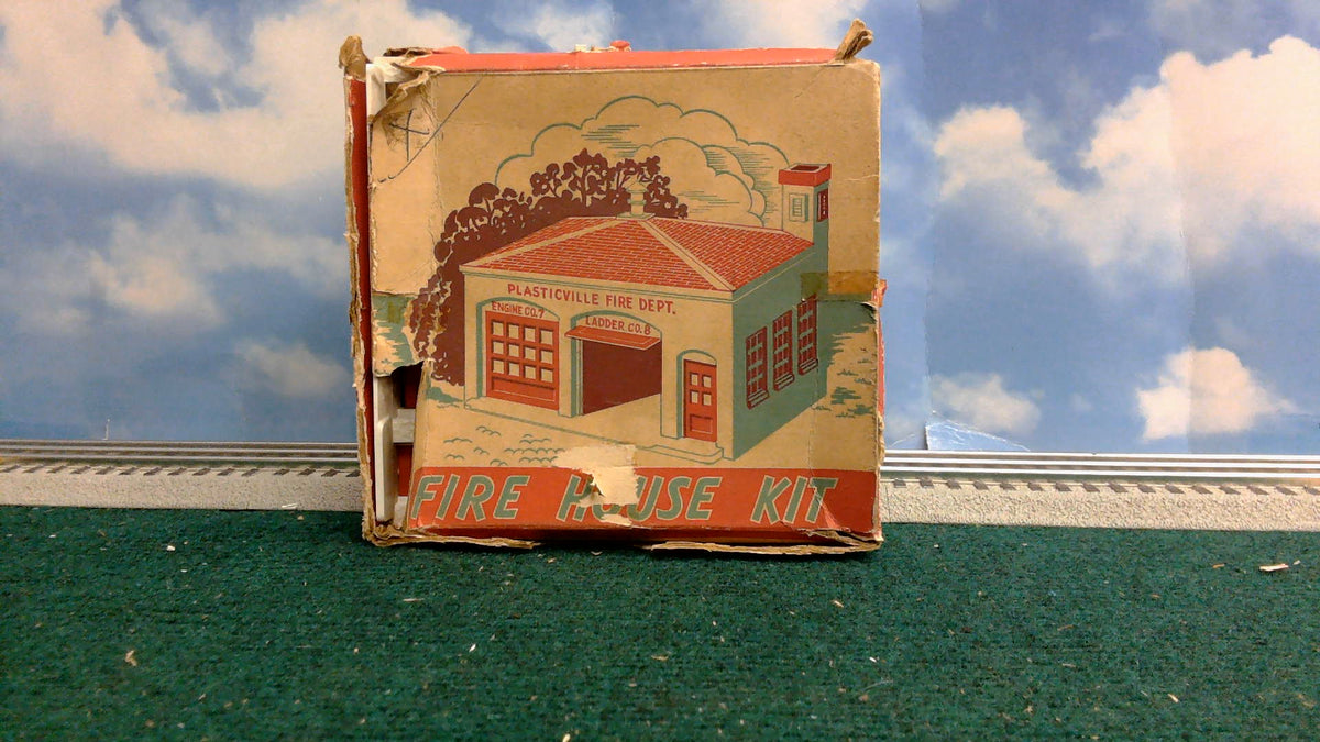 PLASTICVILLE FIRE HOUSE KIT FH-4