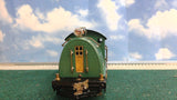 LIONEL #10E STANDARD GAUGE ENGINE W/ 4 CAR PASSENGER CAR SET