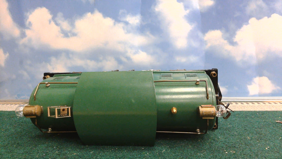 LIONEL #10E STANDARD GAUGE ENGINE W/ 4 CAR PASSENGER CAR SET