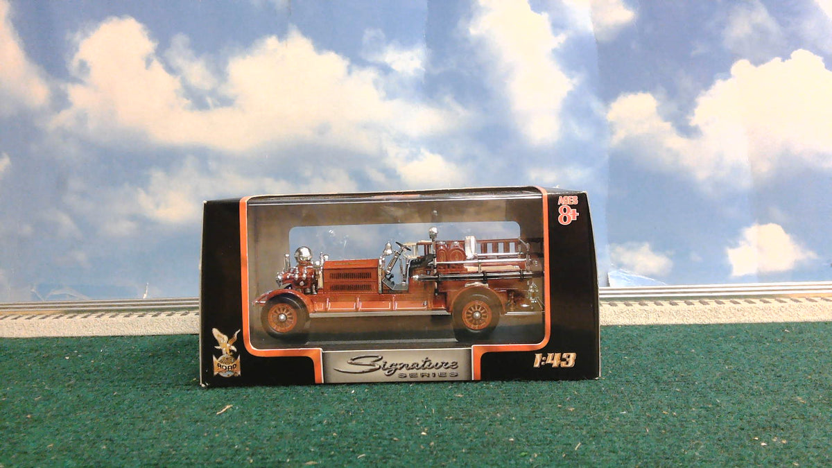 DIE-CAST 1925 AHRENS-FOX N-S-4 1:43 SCALE