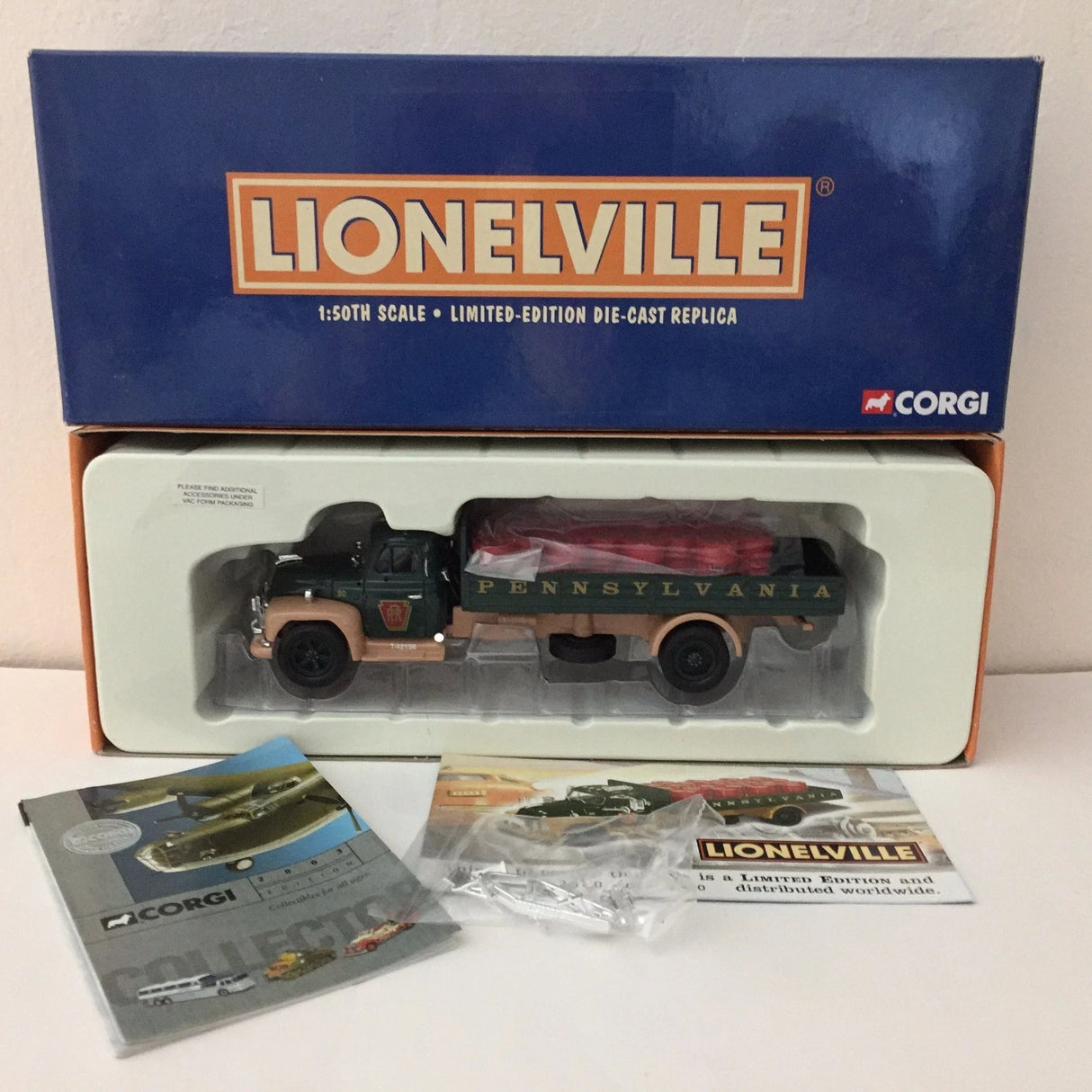 Corgi US52908 Diamond T620 Dropside - Pennsylvania Railroad 1:50