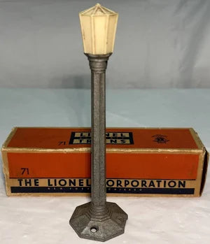 Lionel No. 71 Lamp Post
