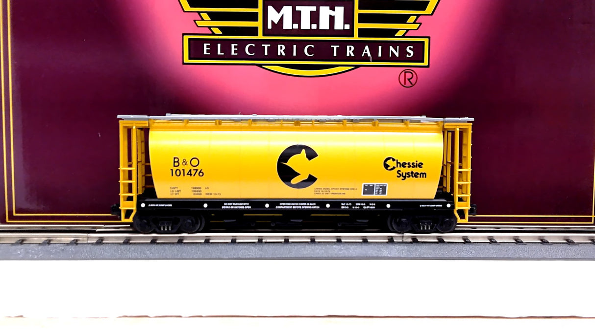 MTH Premier 20-97405: Chessie Cylindrical Hopper Car